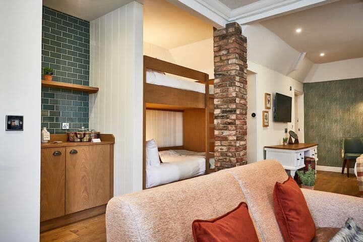 Middletons Hotel Image 6