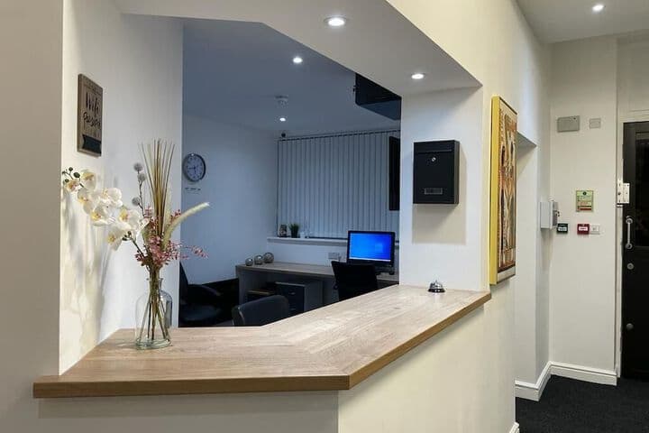 Dusties Hotel Image 8