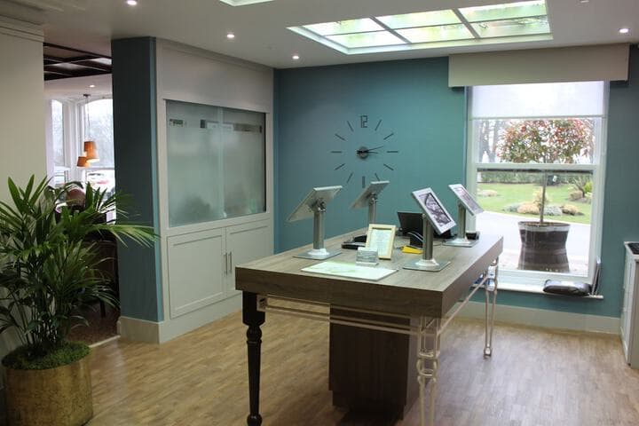 Cedar Court Harrogate Image 2