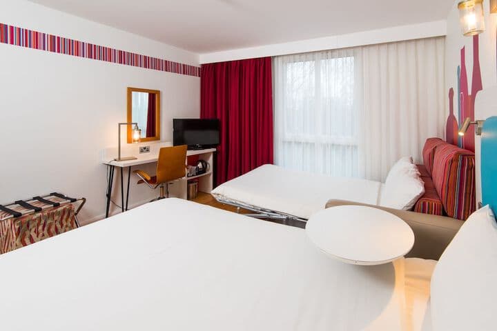 Ibis Styles Barnsley Hotel Image 12