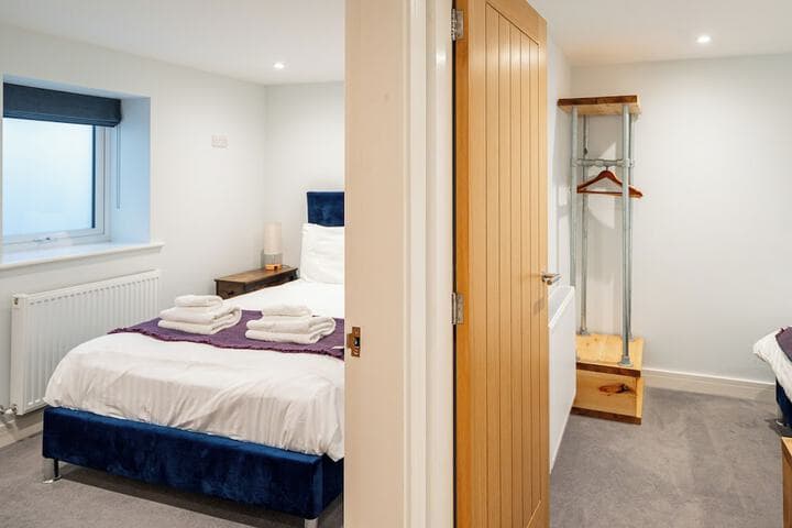 Town Center cottage Image 4