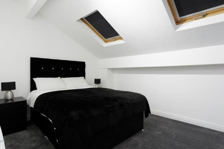 Live in Leeds Grange Apartments Image 4