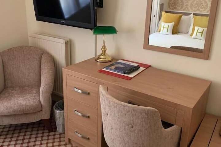 Haleys Hotel Image 8