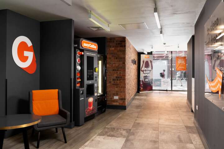 easyHotel Leeds Image 8