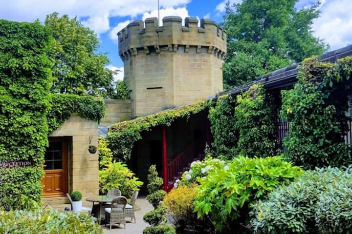 The Garrison Hotel Image 1