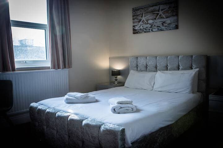 Delmont Hotel Image 12