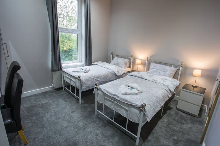 High Bank Hotel Image 8