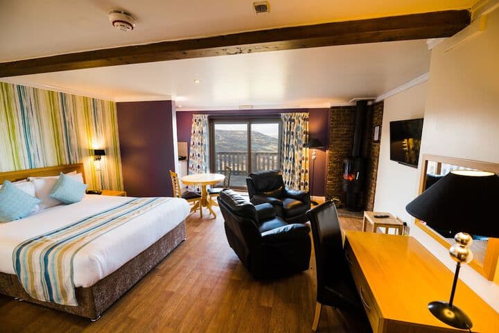 Grand Villa Heights Image 10