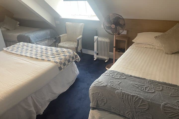 Diamonds Inn Ltd Image 3