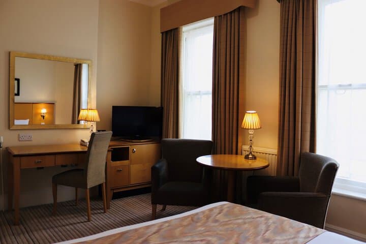 The Royal Hotel Image 12