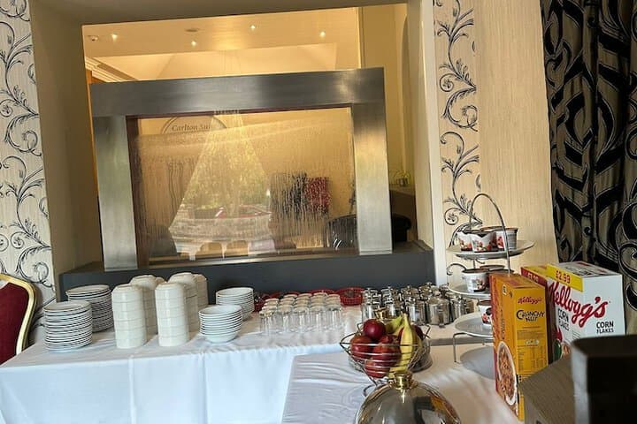 The Carlton Park Hotel Image 11