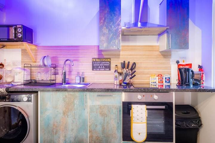 Industrial Studio Near Headingley Stadium Image 8