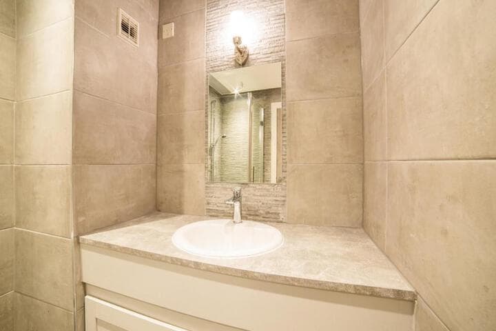 Churchills Hotel Image 8