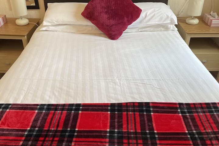 Diamonds Lodge Ltd Image 8