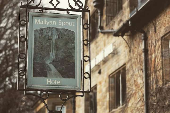 The Mallyan Spout Hotel Image 1