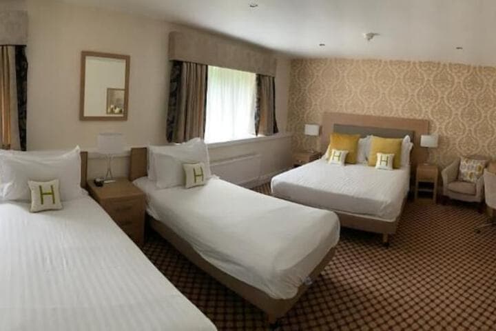 Haleys Hotel Image 6