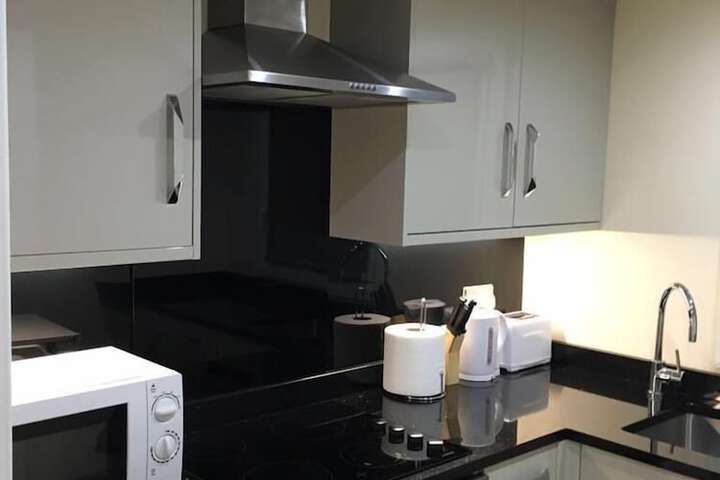 North Crescent Image 7