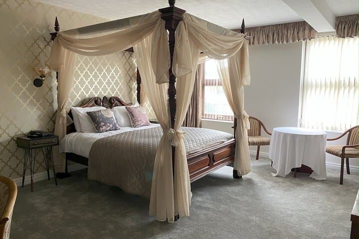 The Sitwell Arms Hotel Image 11