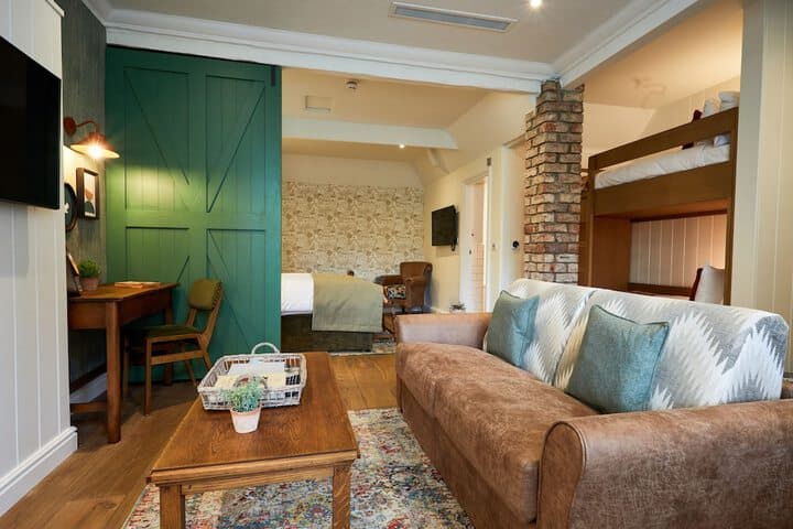 Middletons Hotel Image 5