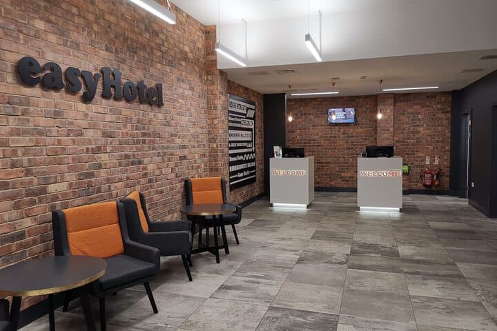 easyHotel Leeds Image 12