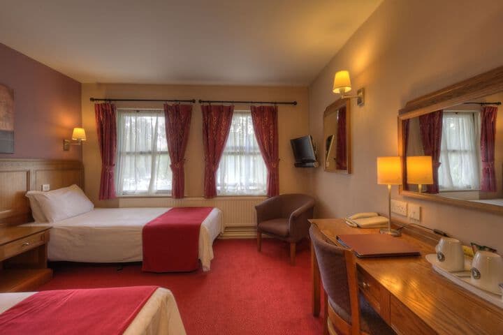 The Brentwood Hotel by Greene King Inns Image 3