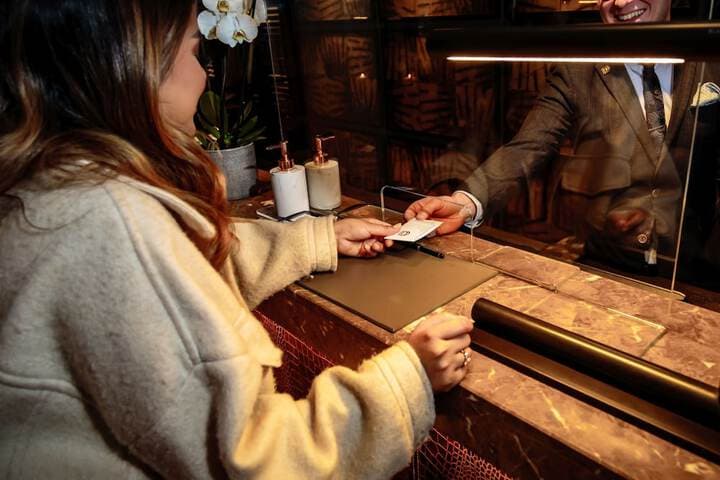 Dakota Leeds Image 5