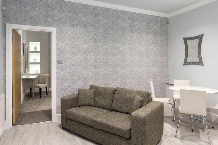 Ringwood Hall Hotel &  Spa Image 9