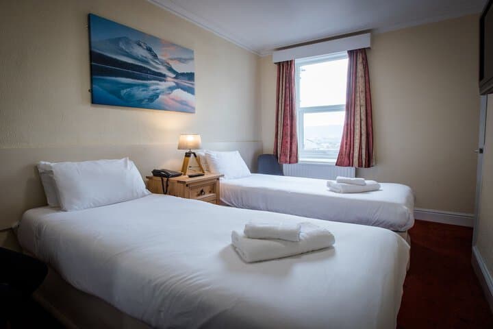 Delmont Hotel Image 11