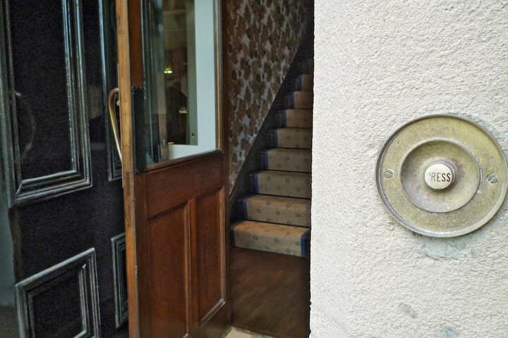 The Wheatley Arms Image 6