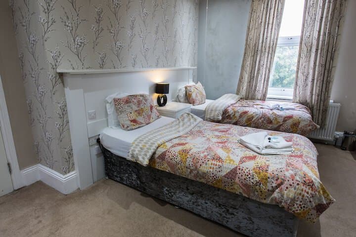 High Bank Hotel Image 10