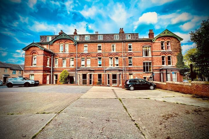 Green Gables Hotel Image 1