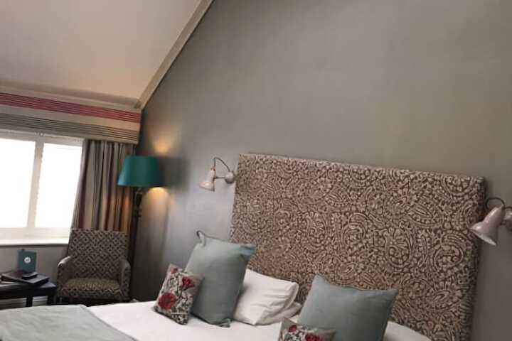 Ascot House Hotel Image 11