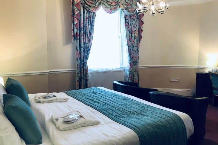 The Royal Hotel Image 11