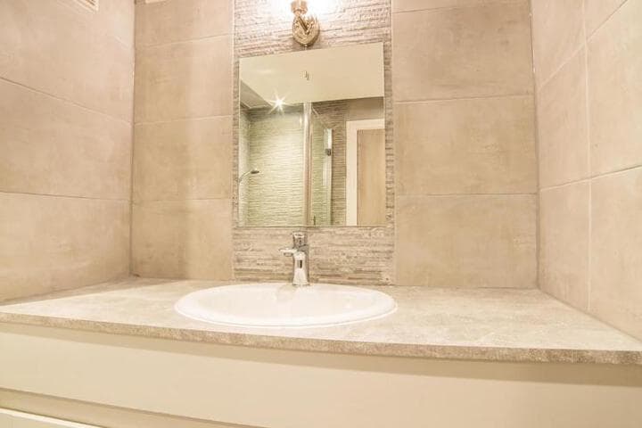 Churchills Hotel Image 6