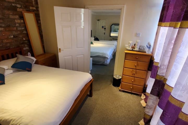 Diamonds Guest House Image 12