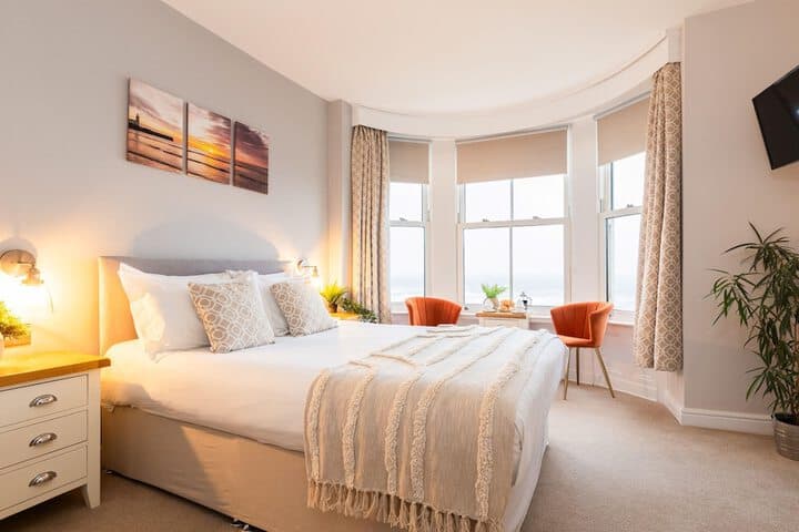 The Clarence Gardens Hotel BW Signature Collection Image 5