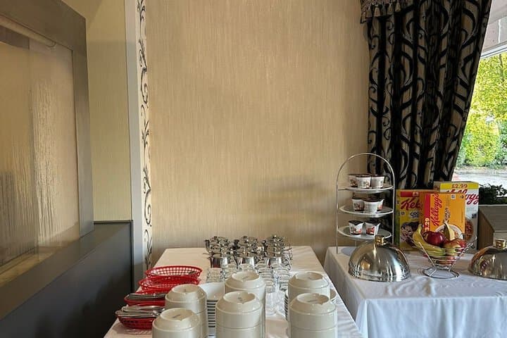 The Carlton Park Hotel Image 10