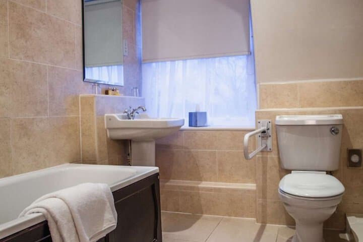 Classic Lodges The Old Swan Hotel Image 11