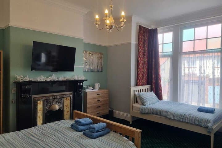 The Meltham Guesthouse Image 3