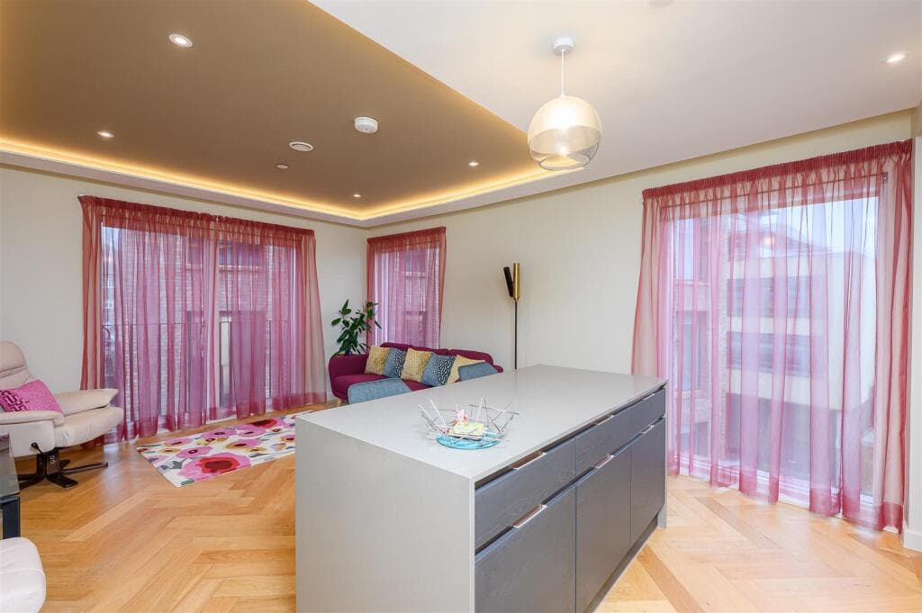 2 bedroom apartment for sale in 18 Victoria, Hudson Quarter, York YO1 6HP, YO1 Image 3