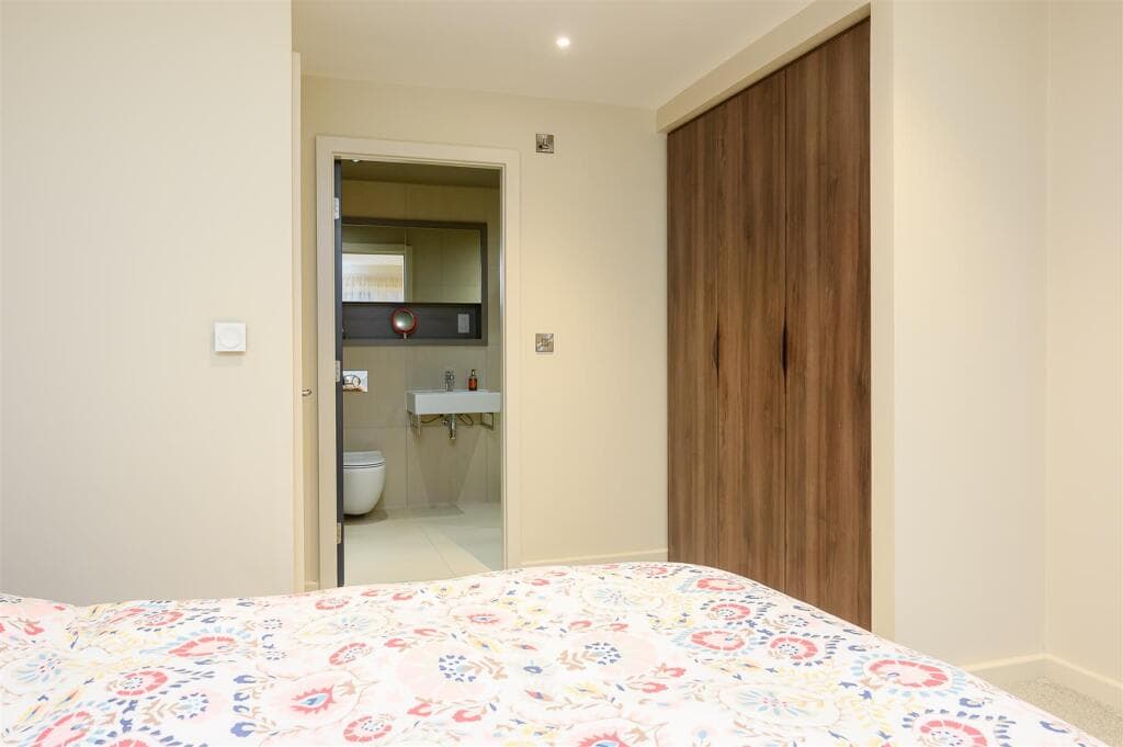 2 bedroom apartment for sale in 18 Victoria, Hudson Quarter, York YO1 6HP, YO1 Image 8