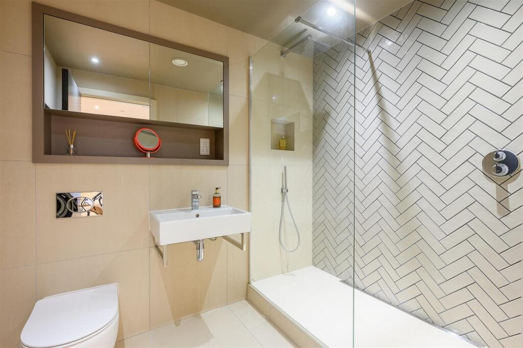 2 bedroom apartment for sale in 18 Victoria, Hudson Quarter, York YO1 6HP, YO1 Image 9