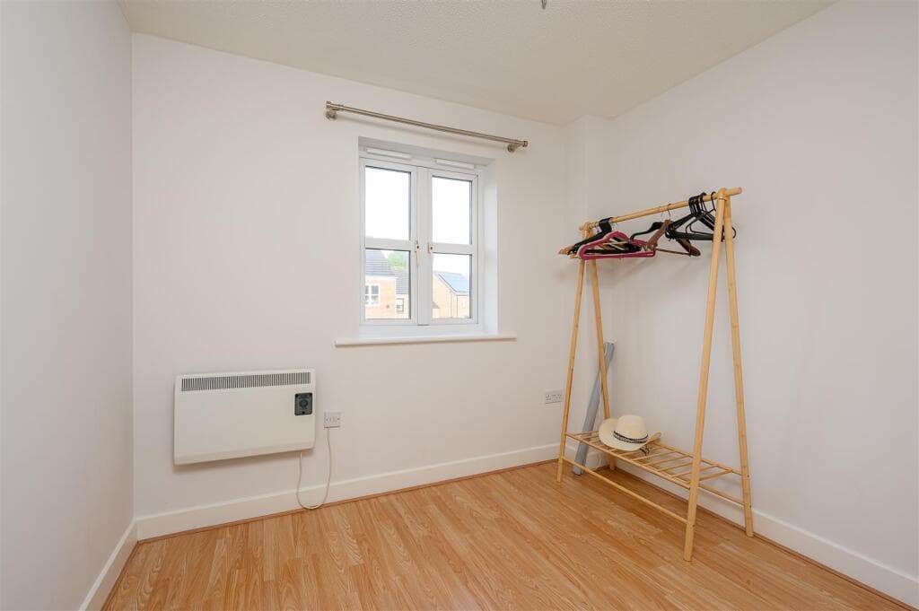 2 bedroom apartment for sale in Heworth Mews, York, YO31 7XX, YO31 Image 8