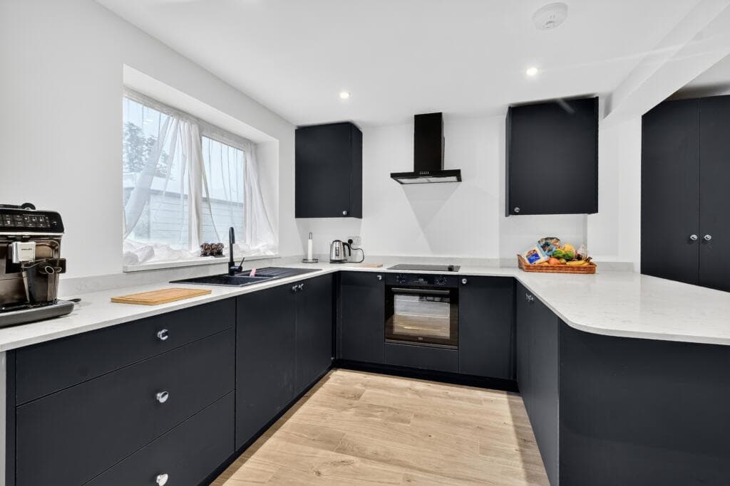 2 bedroom bungalow for sale in Kestrel Wood Way, Huntington, YO31 Image 3