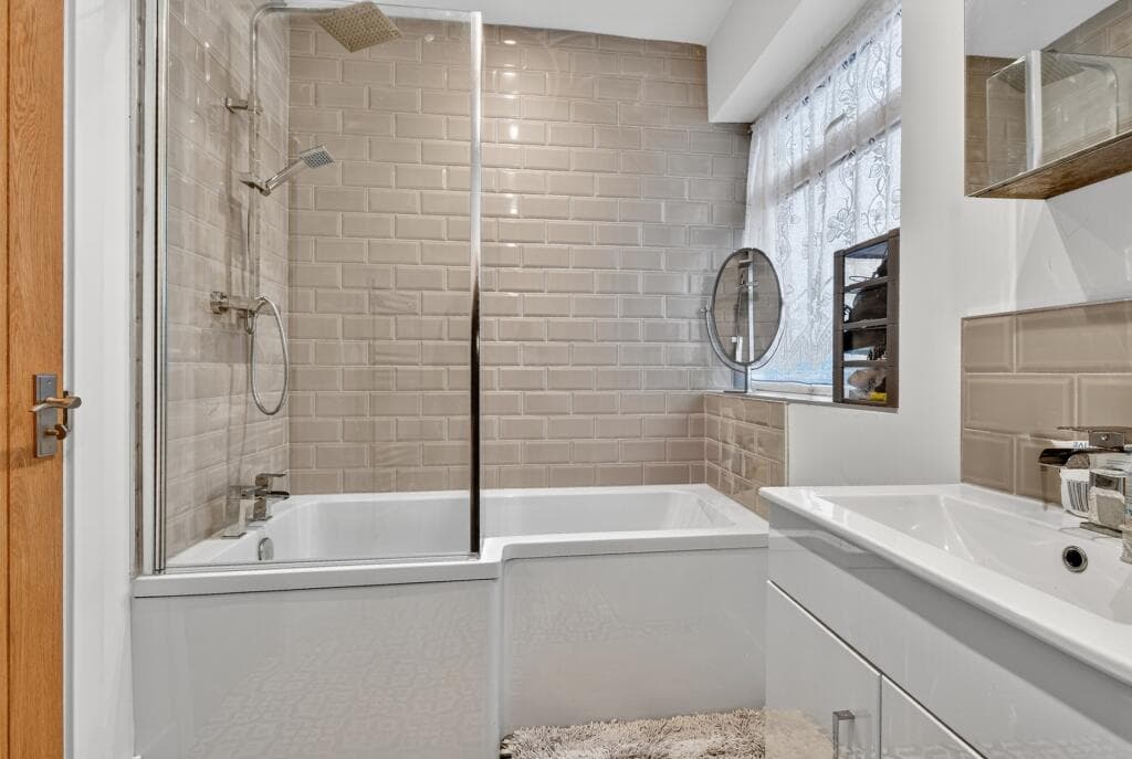 2 bedroom bungalow for sale in Kestrel Wood Way, Huntington, YO31 Image 8