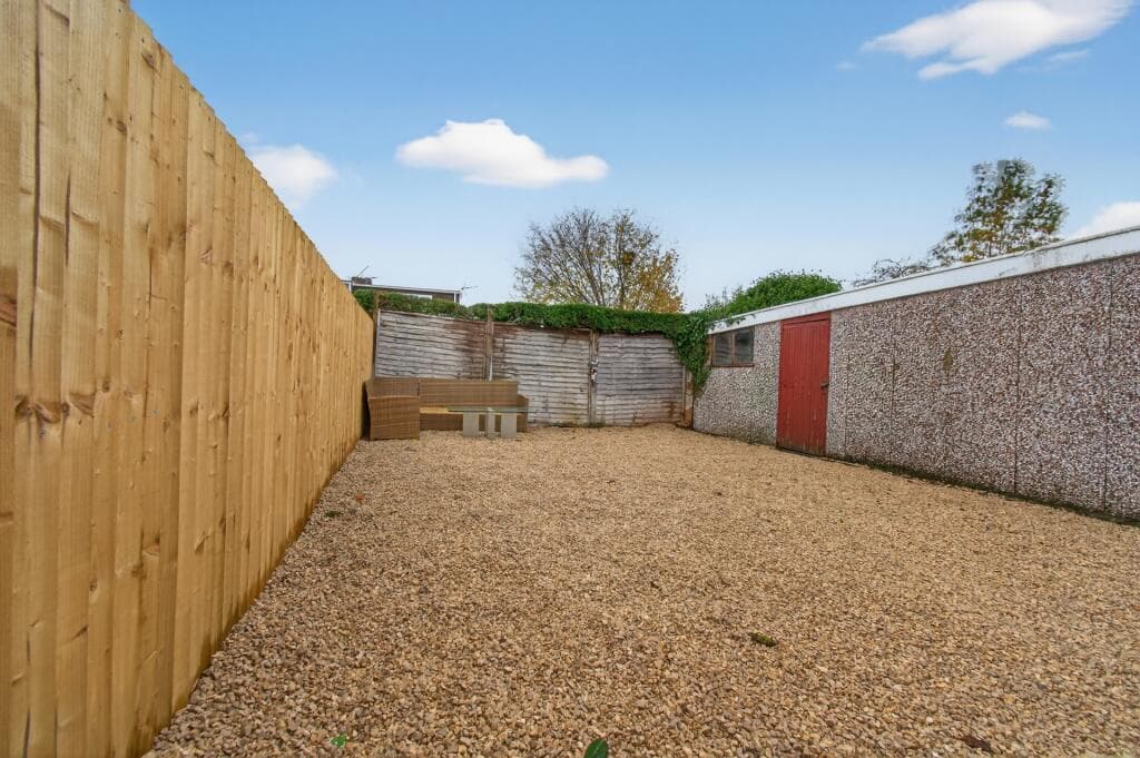 2 bedroom bungalow for sale in Kestrel Wood Way, Huntington, YO31 Image 11