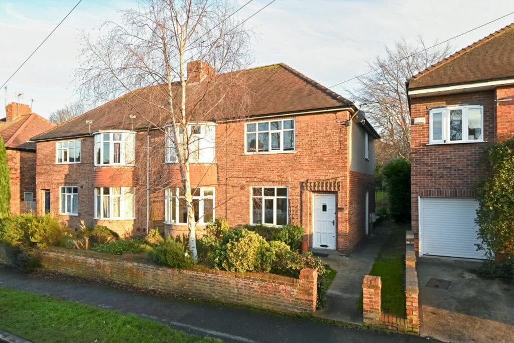 2 bedroom flat for rent in Manor Drive North, Boroughbridge Road, York, YO26 - Flat/Apartment in york
