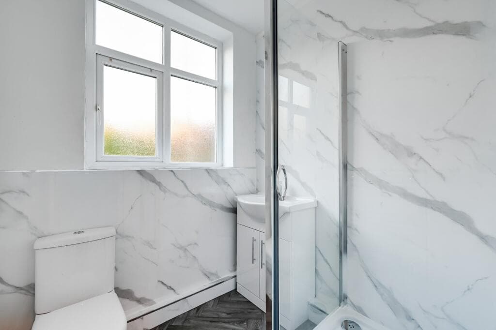 2 Bedroom Flat For Rent In Manor Drive North, Boroughbridge Road, York, Yo26 Image 7