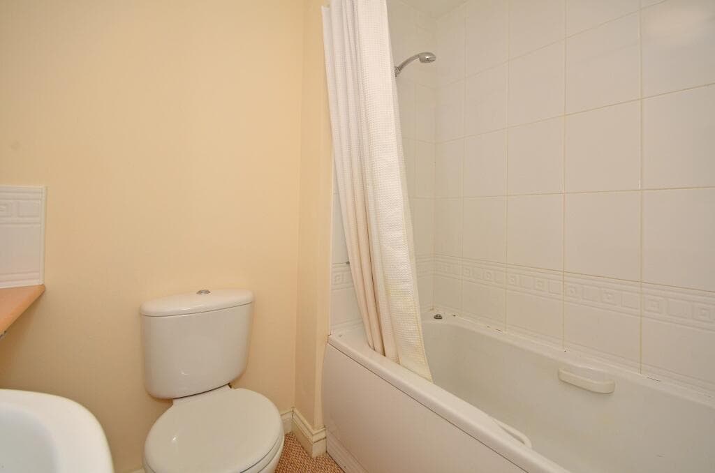 3 bedroom house for rent in Tedder Road, Acomb, York, YO24 Image 10