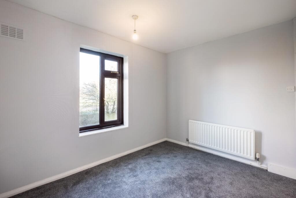 2 bedroom flat for rent in Wains Road, Dringhouses, York, YO24 Image 7